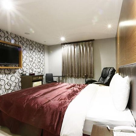 كاوشيونغ Hua Xiang Motel - Arena المظهر الخارجي الصورة