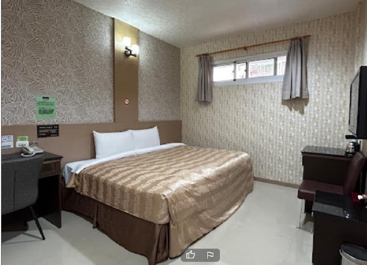 كاوشيونغ Hua Xiang Motel - Arena المظهر الخارجي الصورة